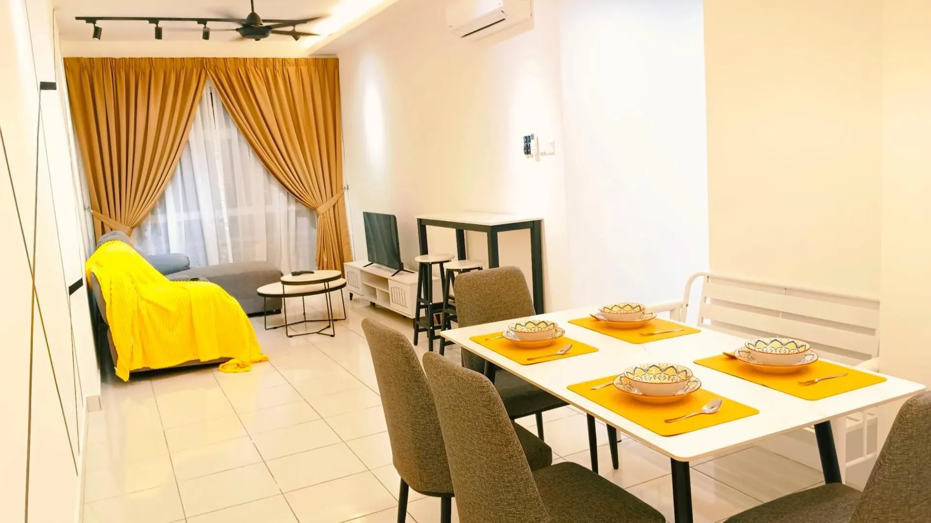 Kulai Apartment 3Br-5Br Near Ioi, Aeon And Senai Airport