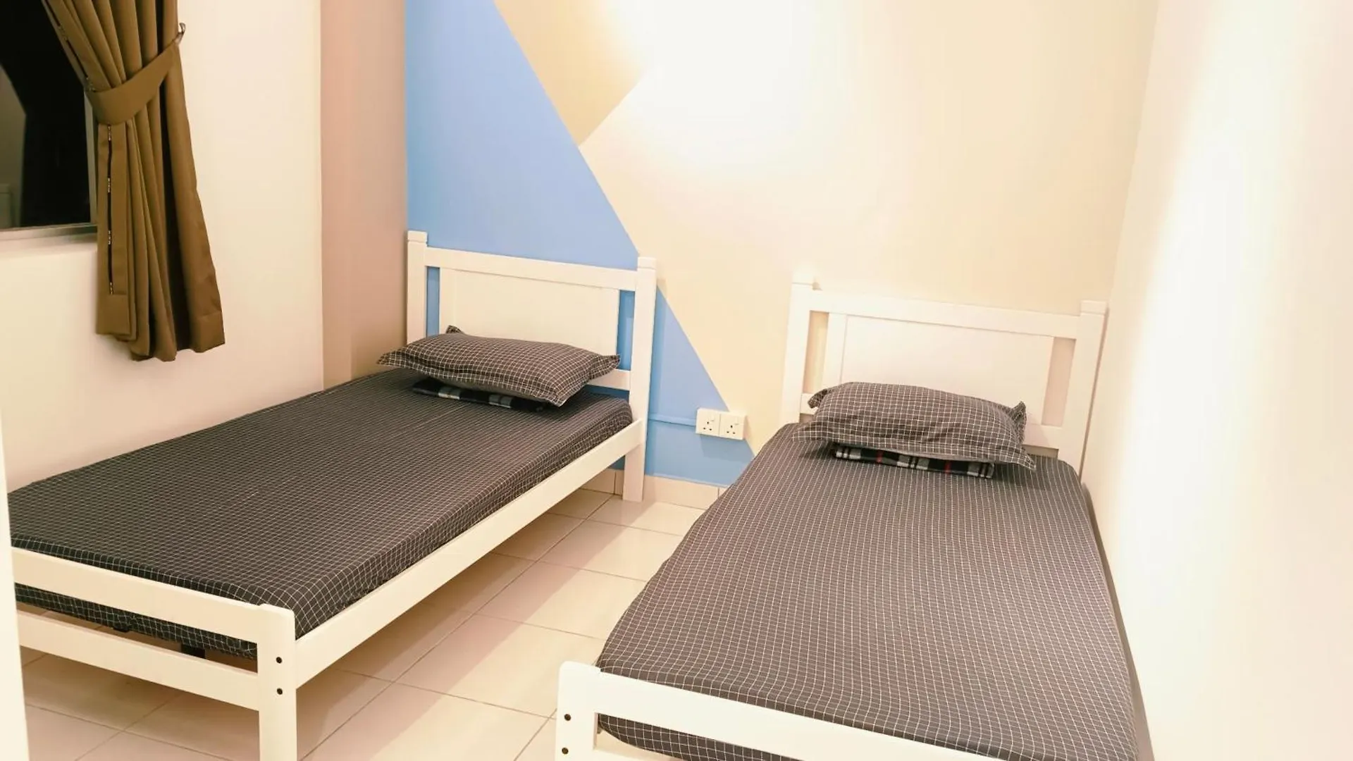 Kulai Apartment 3Br-5Br Near Ioi, Aeon And Senai Airport 0*,  Malaysia