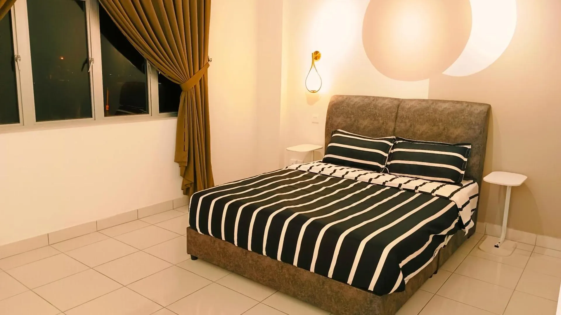 Kulai Apartment 3Br-5Br Near Ioi, Aeon And Senai Airport