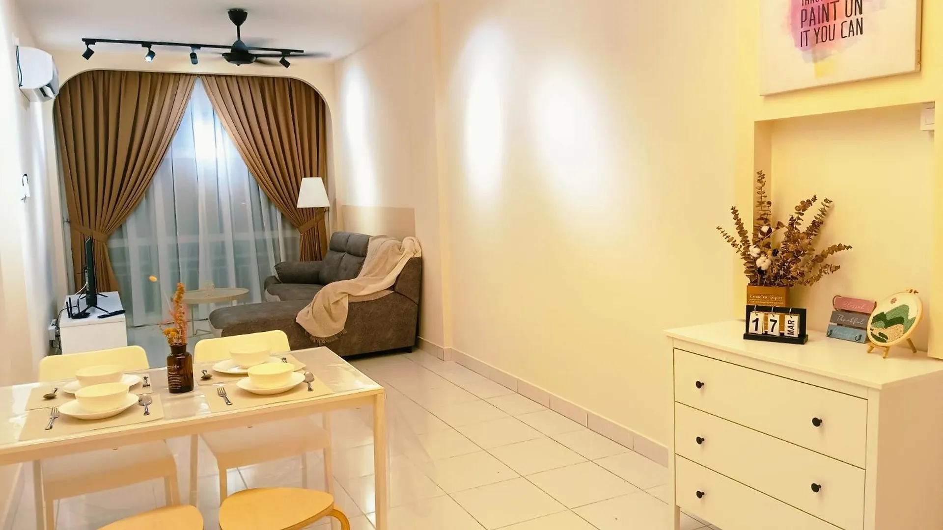 Kulai Apartment 3Br-5Br Near Ioi, Aeon And Senai Airport 0*,