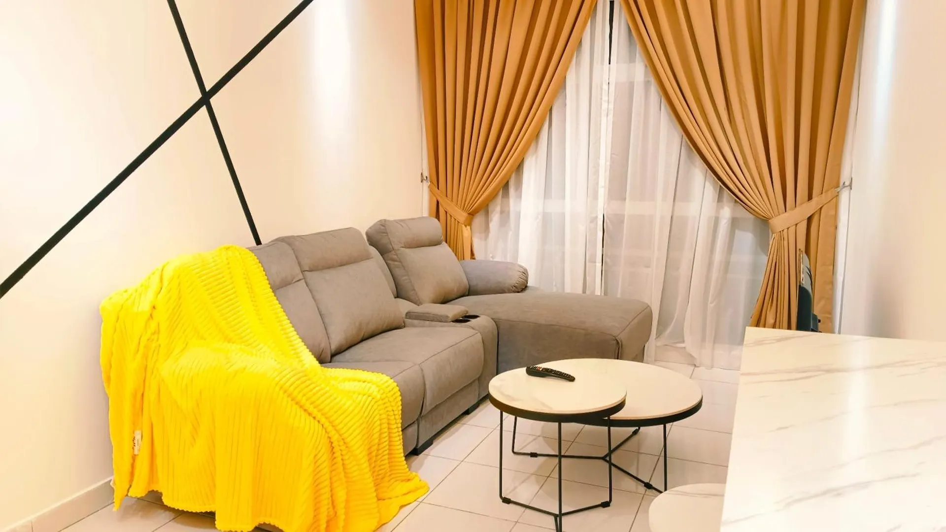 Kulai Apartment 3Br-5Br Near Ioi, Aeon And Senai Airport